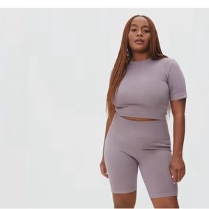 Everlane The Seamless Tee